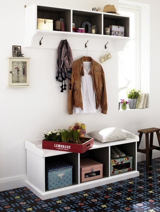Фотография: Прихожая в стиле Прованс и Кантри, Скандинавский, Современный, Декор интерьера, DIY, Дом, Системы хранения – фото на INMYROOM