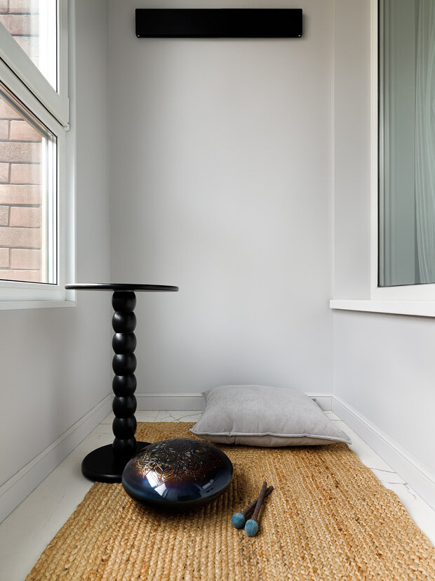 Фотография: Балкон в стиле Современный, Квартира, Проект дня, Москва, Монолитный дом, 2 комнаты, 40-60 метров, Анна Водянова, Екатерина Абдуллина – фото на INMYROOM