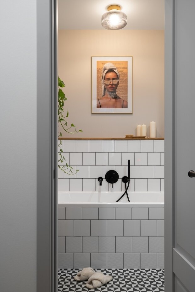 Фотография: Ванная в стиле Скандинавский, Современный, Минимализм, Квартира, Проект недели, Санкт-Петербург, 3 комнаты, 40-60 метров, Нина Клюс – фото на INMYROOM