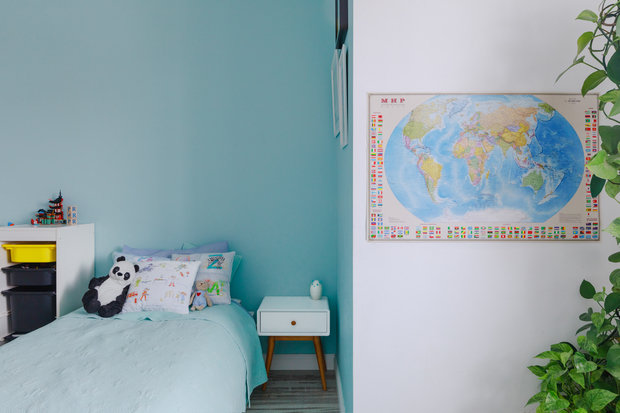 Фотография: Детская в стиле Скандинавский, Проект недели, Samsung, Таунхаус, 4 и больше, Спецпроект, интерьерный холодильник, интерьерная микроволновая печь – фото на INMYROOM