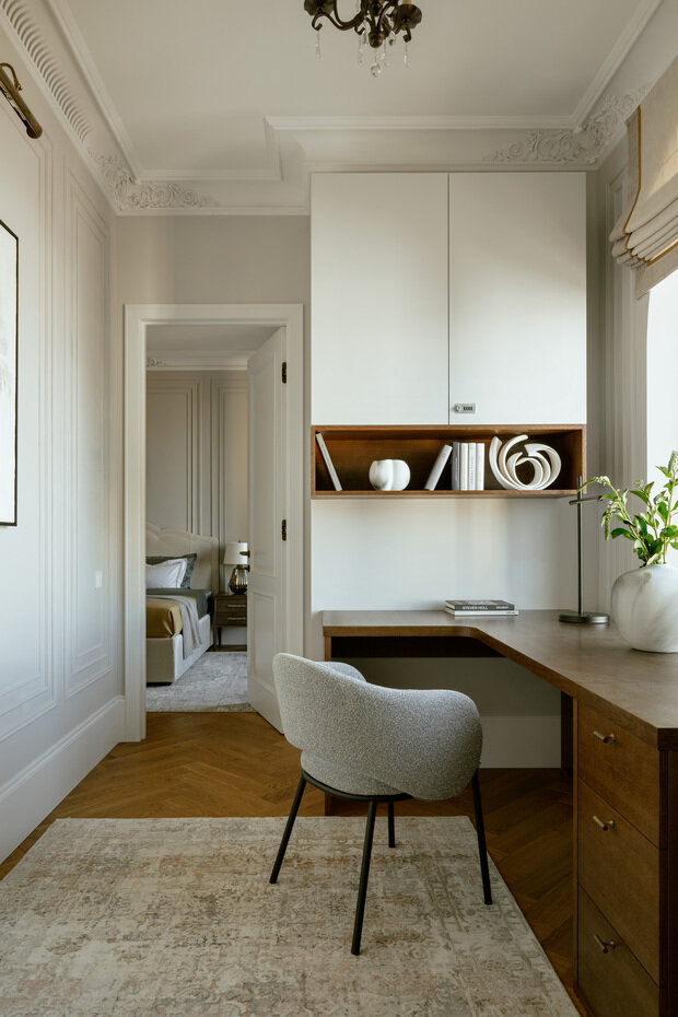 Фотография: Кабинет в стиле Современный, Квартира, Проект дня, Монолитный дом, 4 и больше, Более 90 метров, современный с элементами классики и роскоши, Тата Шушнина – фото на INMYROOM
