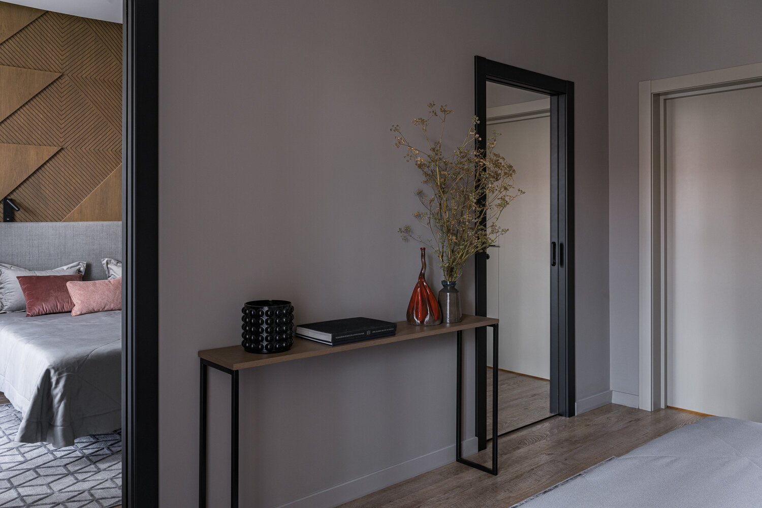 Фотография: Спальня в стиле Современный, Проект дня, Дом и дача, Таунхаус, Челябинск, Кирпичный дом, 4 и больше, Более 90 метров, Надия Кисельникова – фото на INMYROOM