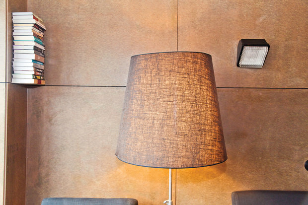 Фотография: Мебель и свет в стиле Лофт, Малогабаритная квартира, Квартира, Дома и квартиры, Квартиры – фото на INMYROOM