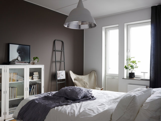 Фотография: Спальня в стиле Минимализм, Скандинавский, Декор интерьера, Квартира, Аксессуары, Мебель и свет, Белый, Черный – фото на INMYROOM Фотография: Спальня в стиле Минимализм, Скандинавский, Декор интерьера, Квартира, Аксессуары, Мебель и свет, Белый, Черный – фото на INMYROOM