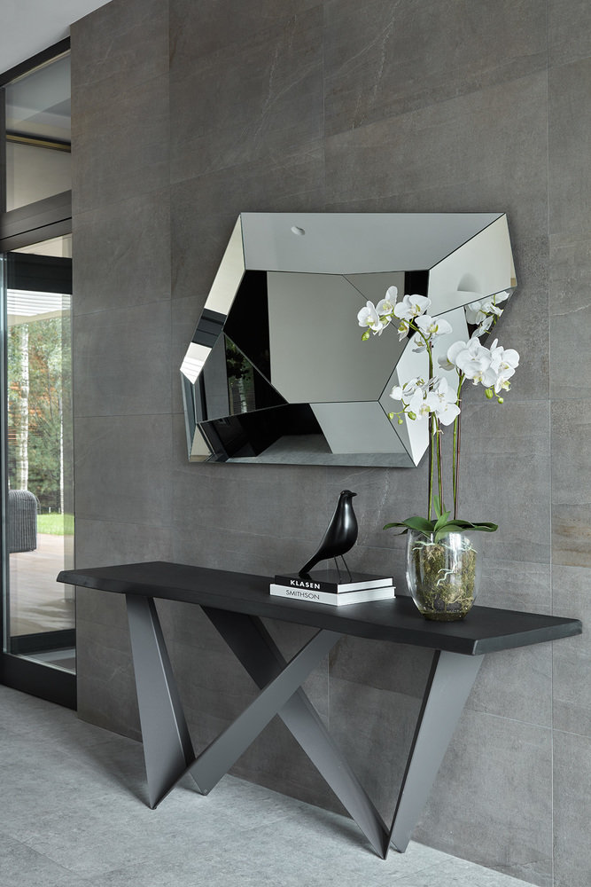 Фотография: Прихожая в стиле Минимализм, Современный, Дом, Подмосковье, Московская область, Монолитный дом, Александра Федорова, 4 и больше, Более 90 метров, Эксклюзивные проекты, Марфино – фото на INMYROOM