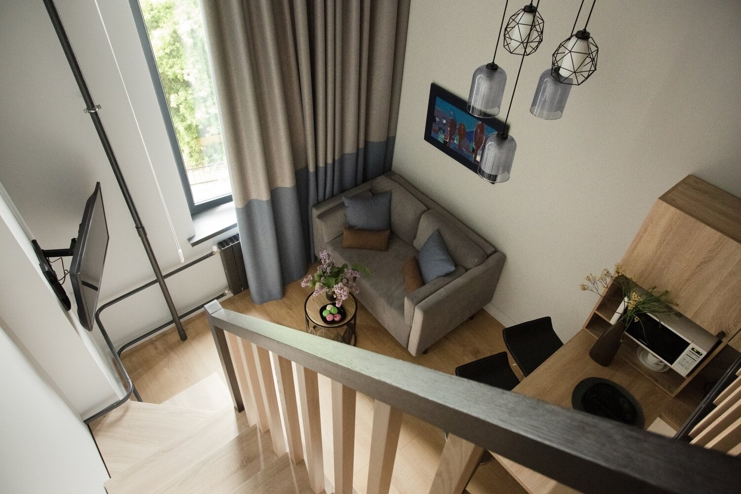 Фотография: Гостиная в стиле Современный, Минимализм, Малогабаритная квартира, Квартира, Проект недели, Москва, 2 комнаты, до 40 метров, Кристина Тевосян – фото на INMYROOM Фотография: Гостиная в стиле Современный, Минимализм, Малогабаритная квартира, Квартира, Проект недели, Москва, 2 комнаты, до 40 метров, Кристина Тевосян – фото на INMYROOM