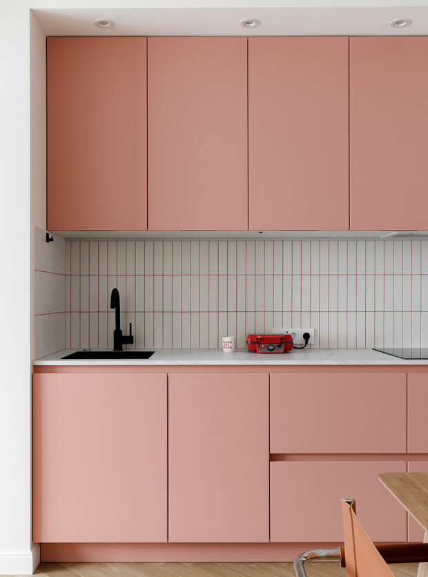 Фотография: Кухня и столовая в стиле Современный, Квартира, Проект дня, Москва, 2 комнаты, 40-60 метров, Екатерина Пашнина – фото на INMYROOM