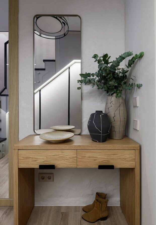 Фотография: Прихожая в стиле Современный, Проект дня, Новосибирск, 4 и больше, Более 90 метров, Эксклюзивные проекты, Полина Степанова, эклектичный с элементами этники и современного дизайна – фото на INMYROOM