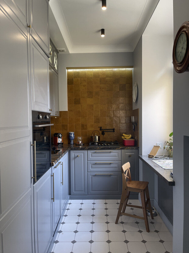 Фотография: Кухня и столовая в стиле Прованс и Кантри, Эклектика, Винтажный, Ремонт на практике – фото на INMYROOM