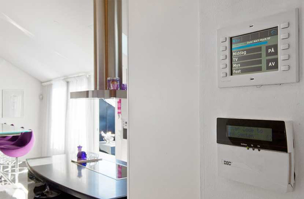 Фотография: Кухня и столовая в стиле Современный, Хай-тек – фото на INMYROOM