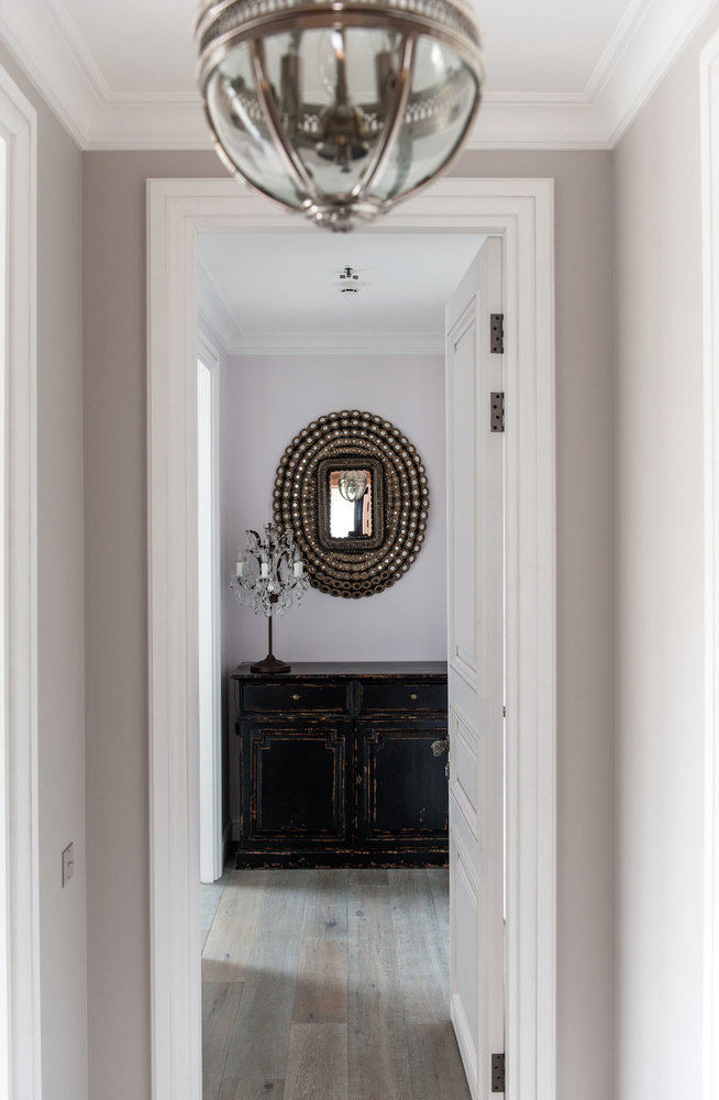 Фотография: Прихожая в стиле Классический, Квартира, Проект недели, Москва, Виктория Киорсак, 4 и больше, Более 90 метров – фото на INMYROOM Фотография: Прихожая в стиле Классический, Квартира, Проект недели, Москва, Виктория Киорсак, 4 и больше, Более 90 метров – фото на INMYROOM