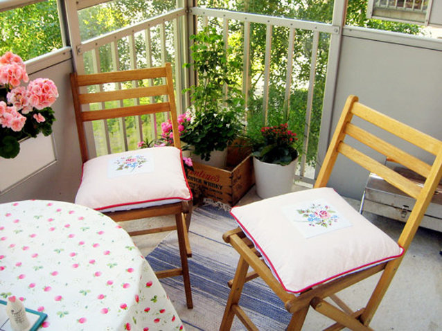 Фотография: Балкон, Терраса в стиле Прованс и Кантри, Современный, Интерьер комнат, специальная тема: балконы – фото на INMYROOM Фотография: Балкон, Терраса в стиле Прованс и Кантри, Современный, Интерьер комнат, специальная тема: балконы – фото на INMYROOM