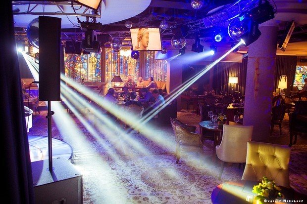 Фото из портфолио краоке клуб POVAROTTI – фотографии дизайна интерьеров на INMYROOM