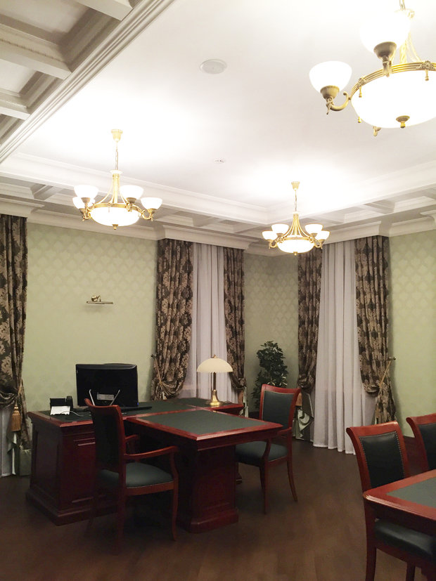 Фото из портфолио Кабинеты руководителей банка на Солянке – фотографии дизайна интерьеров на INMYROOM