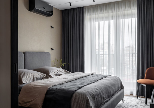 Фотография: Спальня в стиле Современный, Минимализм, Квартира, Проект дня, Санкт-Петербург, 2 комнаты, Более 90 метров, Эксклюзивные проекты, минимализм с элементами современного дизайна, фото интерьера, дизайн интерьера фото, Ирина Смышляева – фото на INMYROOM