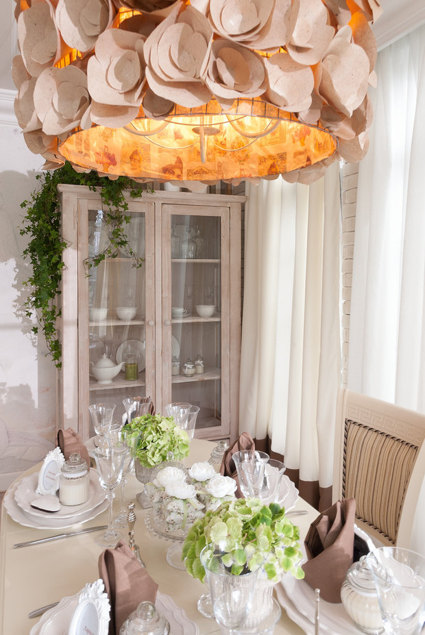 Фотография: Кухня и столовая в стиле Прованс и Кантри, Дом, Интерьер комнат, Прованс, Дача, Камин – фото на INMYROOM