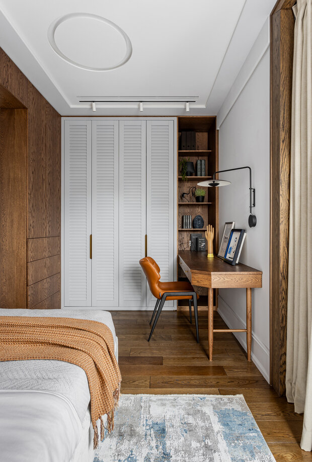 Фотография: Спальня в стиле Современный, Квартира, Проект дня, Москва, 4 и больше, Более 90 метров, современный с элементами классики и роскоши, Саша Кама – фото на INMYROOM