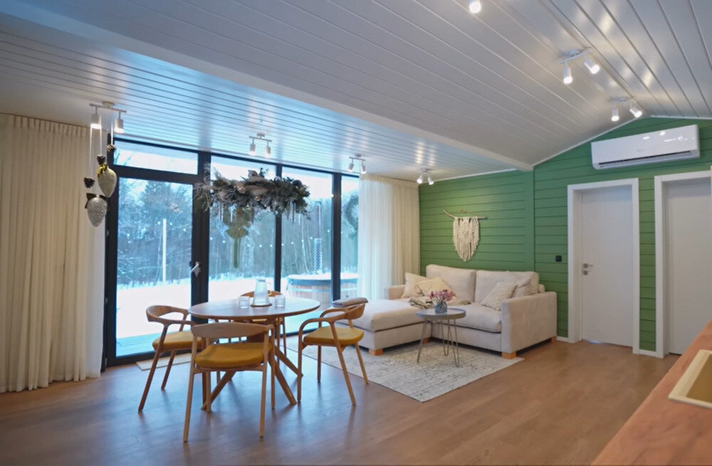 Фотография: в стиле , Дом, Интерьер комнат, Дизайн интерьера, Переделка, Москва, интерьер дома, как обустроить загородный дом, мансарда в загородном доме, маленький загородный дом, загородный дом, Ирина Безрукова, Звездный дом, дом с баней, дом с панорамными окнами – фото на INMYROOM