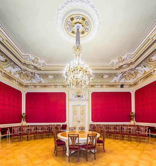 Фото из портфолио Аничков дворец – фотографии дизайна интерьеров на InMyRoom.ru