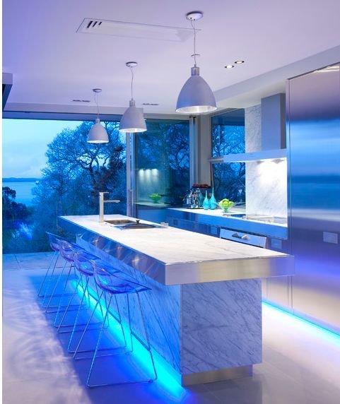 Фотография: Ванная в стиле Хай-тек, Кухня и столовая, Квартира, Мебель и свет, Советы – фото на INMYROOM