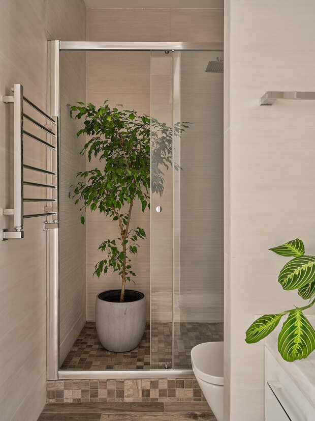 Фотография: Ванная в стиле Классический, Современный, Дом, Проект дня, Москва, Дом и дача, Блочный дом, 4 и больше, Более 90 метров, классический с современными элементами, Екатерина Бачурина – фото на INMYROOM