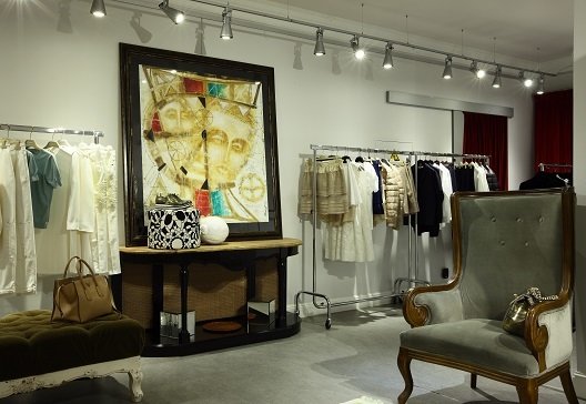 Фото из портфолио Модный бутик в историческом интерьере – фотографии дизайна интерьеров на INMYROOM