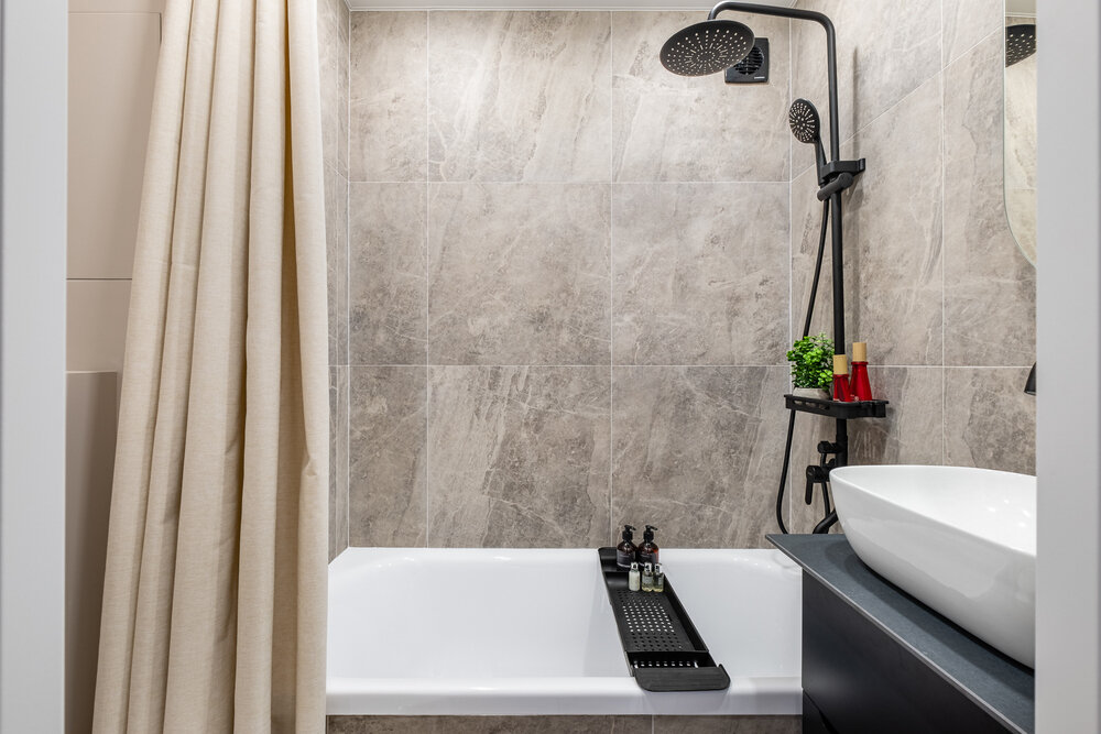 Фотография: в стиле , Ванная, Квартира, Переделка, Хрущевка, интерьер ванной комнаты, идеи для ванной комнаты, ремонты ванной комнаты, маленькая ванная комната, ванная в хрущёвке – фото на INMYROOM