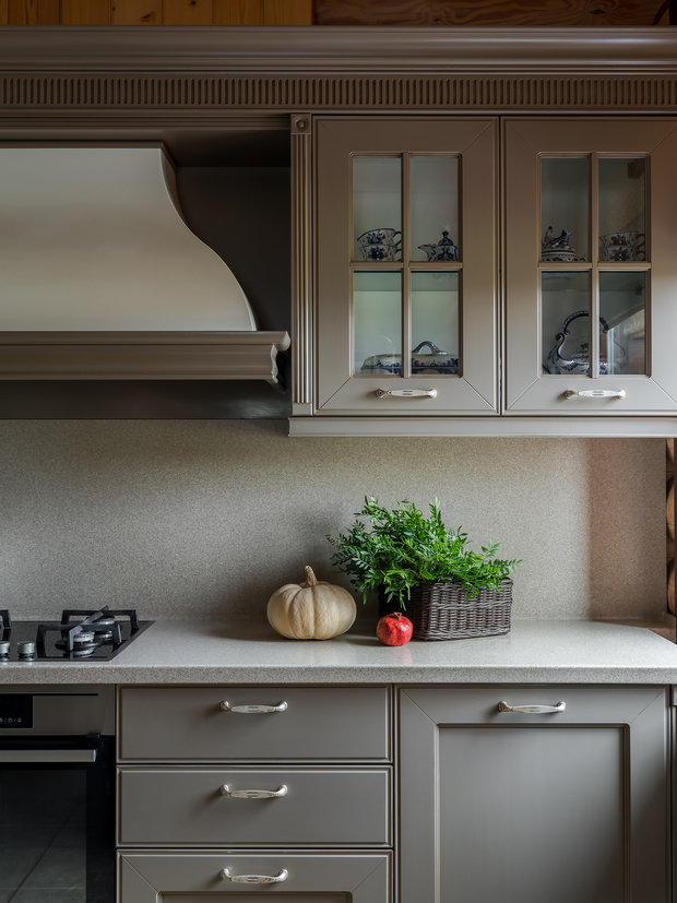 Фотография: Кухня и столовая в стиле Классический, Современный, Дом, Проект недели, Дина Салахова, Дом и дача, Московская область, 4 и больше, Более 90 метров – фото на INMYROOM