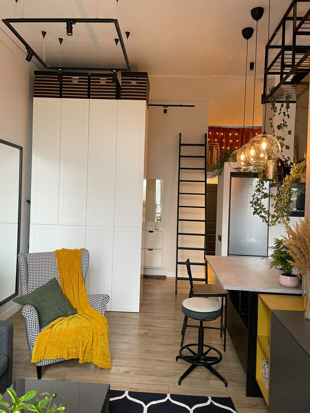 Интересный факт об этой квартире: здесь целых 75 розеток!