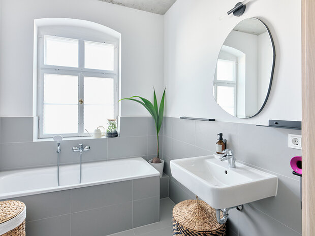 Фотография: Ванная в стиле Скандинавский, Современный, Минимализм, Квартира, Проект дня, Берлин, 2 комнаты, 60-90 метров, современный с элементами минимализма и лофта, Елена Коломейцева – фото на INMYROOM