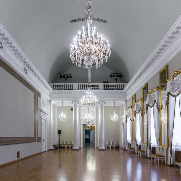 Фото из портфолио Аничков дворец – фотографии дизайна интерьеров на InMyRoom.ru
