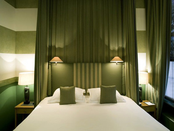 Фотография: Спальня в стиле Современный, Дома и квартиры, Городские места, Отель – фото на INMYROOM