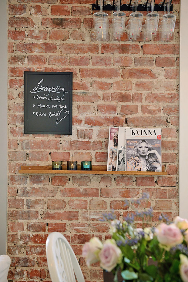 Фотография: Декор в стиле Лофт, Скандинавский, Малогабаритная квартира, Квартира, Швеция, Цвет в интерьере, Дома и квартиры, Белый, Стена – фото на INMYROOM