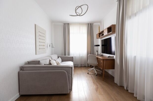 Фотография: Кабинет в стиле Современный, Минимализм, Квартира, Проект дня, Москва, 3 комнаты, 60-90 метров, современный с элементами минимализма – фото на INMYROOM