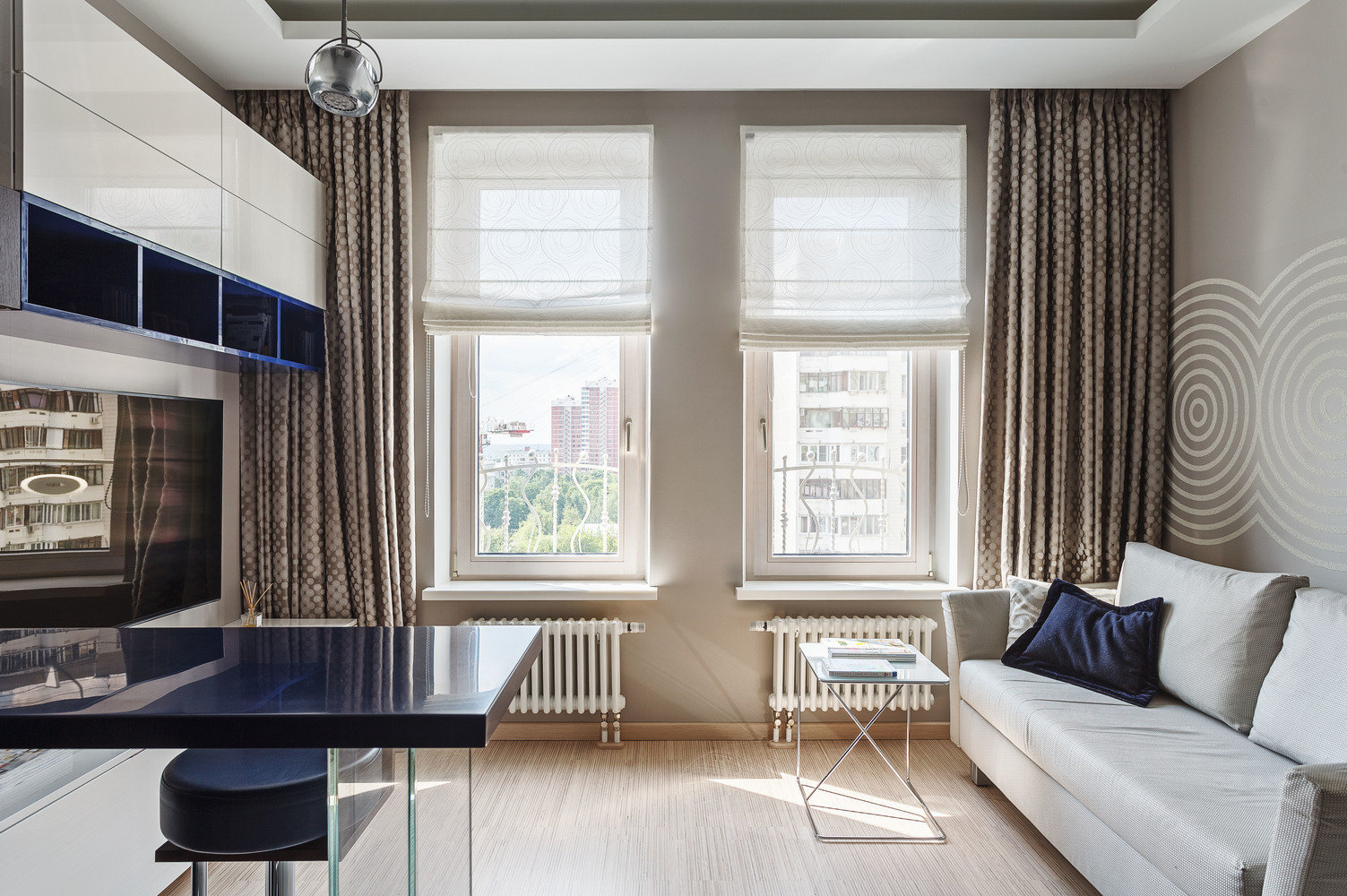 Фотография: Гостиная в стиле Современный, Малогабаритная квартира, Проект недели, Михаил Новинский, Монолитный дом, 1 комната, 40-60 метров, Москав – фото на INMYROOM