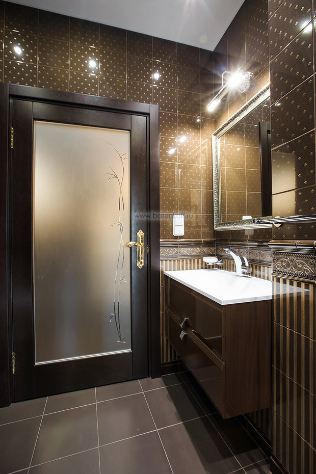 Фото из портфолио Фото реализзованного туалета в классическом стиле от Батенькофф – фотографии дизайна интерьеров на InMyRoom.ru