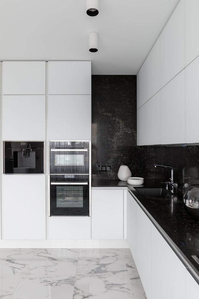 Фотография: Кухня и столовая в стиле Современный, Квартира, Проект недели, Санкт-Петербург, Монолитный дом, 4 и больше, Более 90 метров, Кирилл Пономаренко – фото на INMYROOM Фотография: Кухня и столовая в стиле Современный, Квартира, Проект недели, Санкт-Петербург, Монолитный дом, 4 и больше, Более 90 метров, Кирилл Пономаренко – фото на INMYROOM