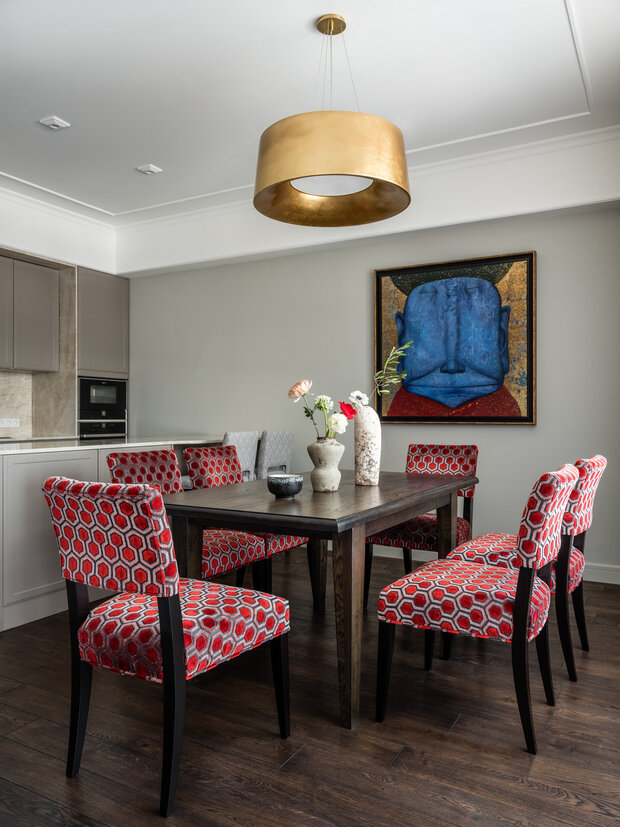 Фотография: Кухня и столовая в стиле Классический, Современный, Эклектика, Квартира, Проект дня, Москва, 4 и больше, Более 90 метров, Татьяна Казанцева – фото на INMYROOM