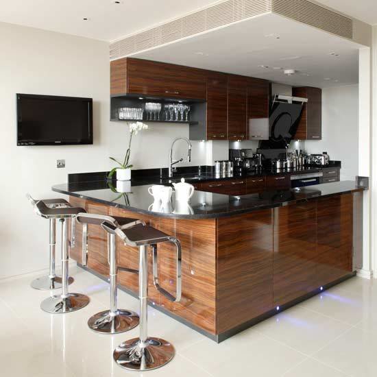 Фотография: Кухня и столовая в стиле Современный, Хай-тек, Интерьер комнат, Барная стойка – фото на INMYROOM