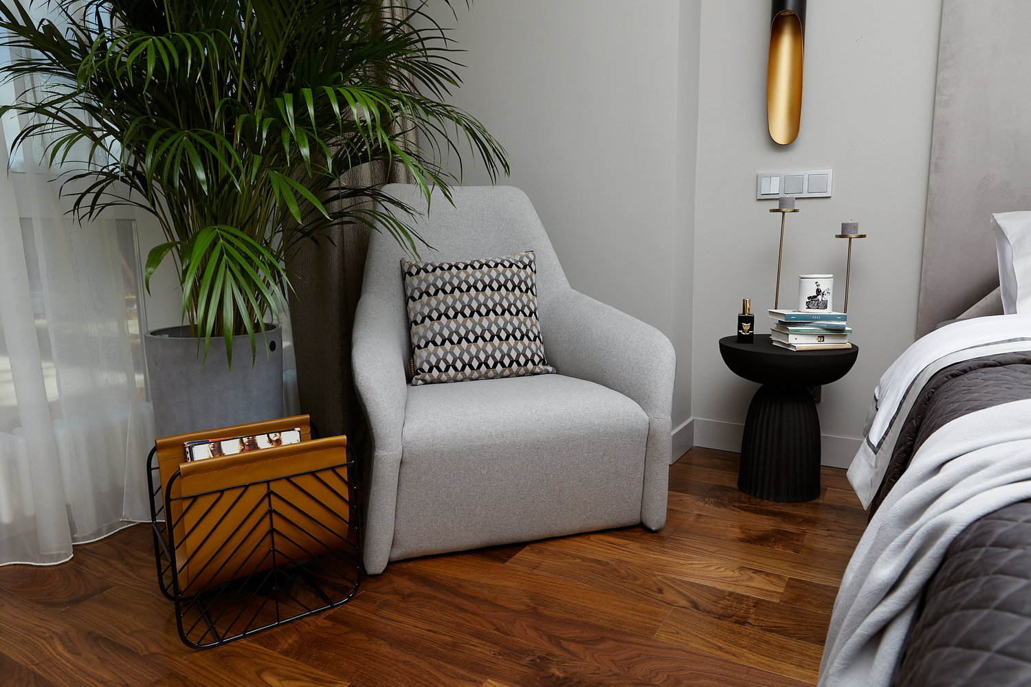 Фотография: Спальня в стиле Современный, Квартира, Проект недели, Новая Москва, 2 комнаты, 40-60 метров, Татьяна Домарацкая – фото на INMYROOM Фотография: Спальня в стиле Современный, Квартира, Проект недели, Новая Москва, 2 комнаты, 40-60 метров, Татьяна Домарацкая – фото на INMYROOM