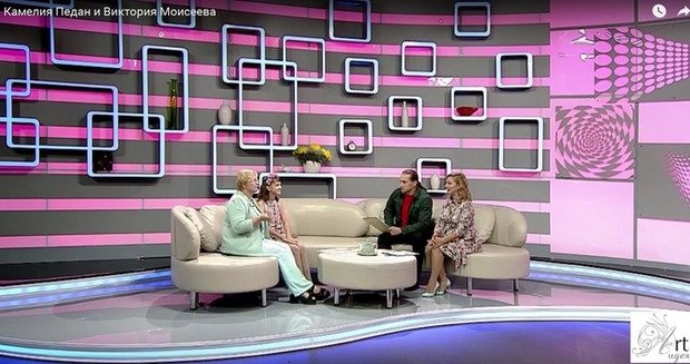 Фото из портфолио Студия утренних программ – фотографии дизайна интерьеров на INMYROOM