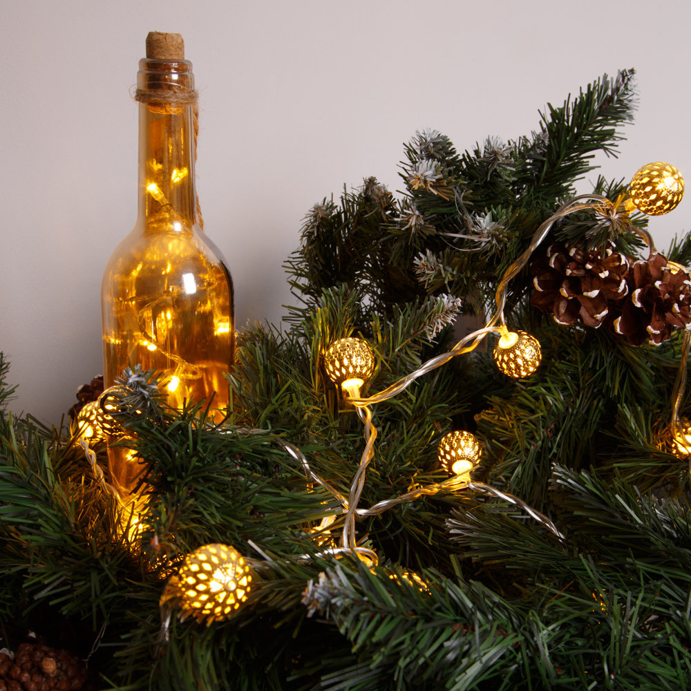 Интерьер с товарами Leroy Merlin