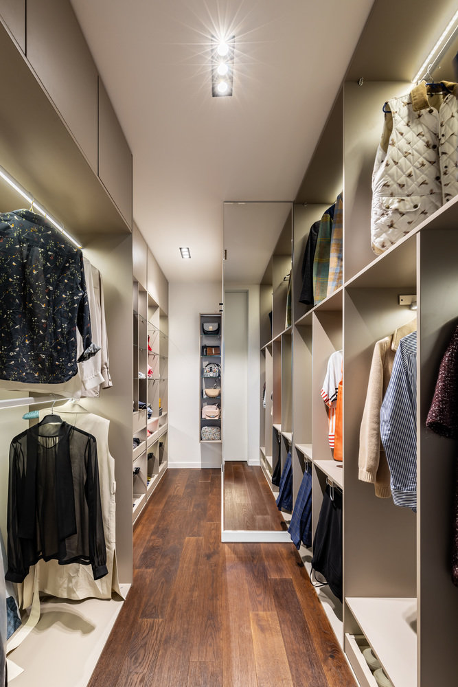 Фотография: Гардеробная в стиле Современный, Скандинавский, Квартира, Проект недели, Санкт-Петербург, 1 комната, 40-60 метров, Архитектура Интерьера – фото на INMYROOM Фотография: Гардеробная в стиле Современный, Скандинавский, Квартира, Проект недели, Санкт-Петербург, 1 комната, 40-60 метров, Архитектура Интерьера – фото на INMYROOM