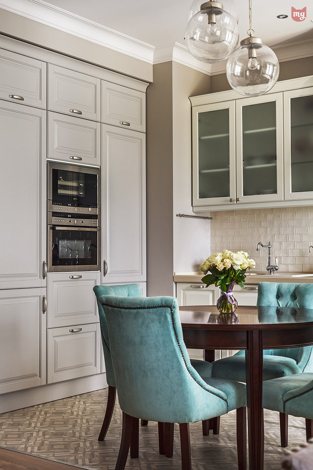 Фотография: Кухня и столовая в стиле Прованс и Кантри, Квартира, Проект недели, Наталья Сорокина – фото на INMYROOM