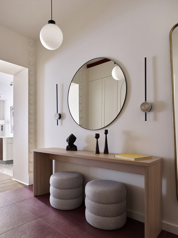 Фотография: Прихожая в стиле Современный, Эклектика, Минимализм, Квартира, Проект дня, Москва, Сталинка, Кирпичный дом, 3 комнаты, Более 90 метров, Ирина Фролочкина, Артём Ерыков – фото на INMYROOM