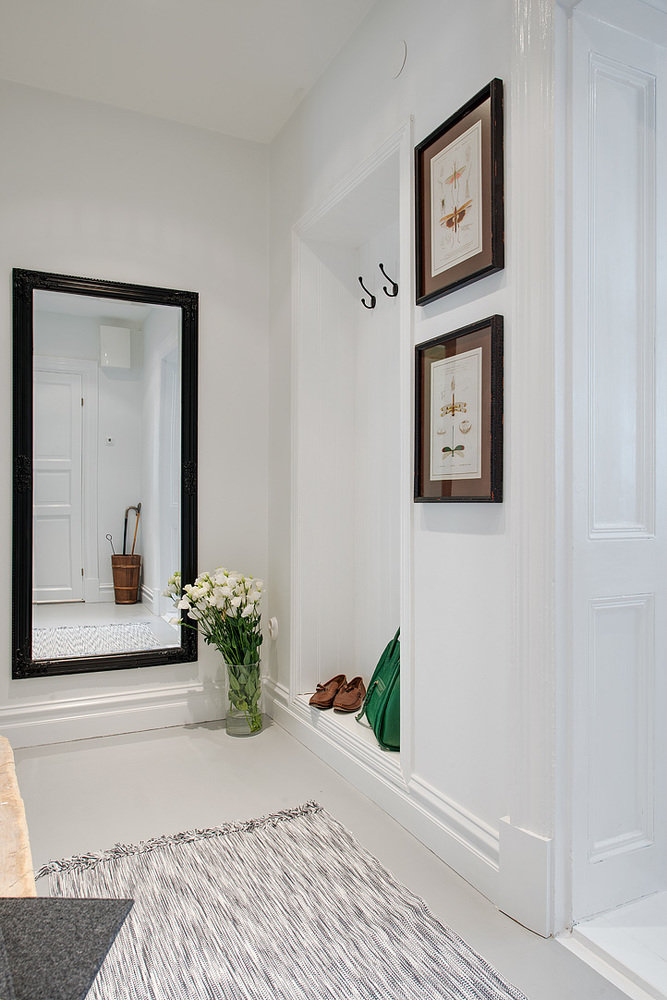 Фотография: Прихожая в стиле Скандинавский, Аксессуары, Декор, Мебель и свет, Советы, Белый, белая комната, идеи для белой прихожей – фото на INMYROOM