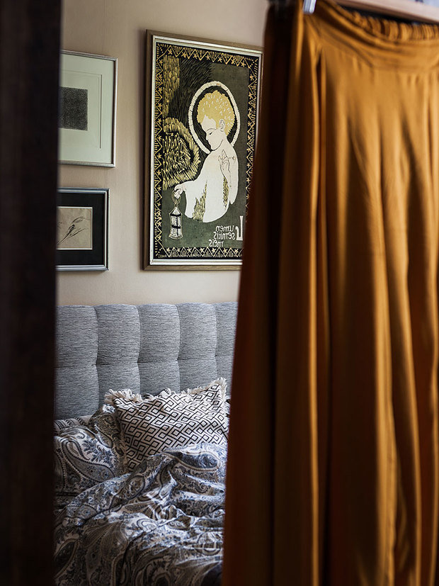 Фотография: Спальня в стиле Минимализм, Кухня и столовая, Гостиная, Скандинавский, Эклектика, Декор интерьера, Квартира, Швеция, Декор, Зеленый, Стокгольм, как создать уютную атмосферу, как обустроить двухкомнатную квартиру, 2 комнаты, 40-60 метров, как сочетать орнаменты – фото на INMYROOM