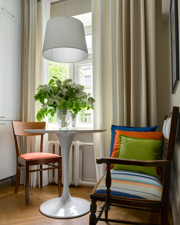 Фотография: Кухня и столовая в стиле Эклектика, Малогабаритная квартира, Квартира, Проект недели, Москва, Кирпичный дом, 2 комнаты, до 40 метров, 40-60 метров, Инна Зольтманн, Винтажный – фото на INMYROOM