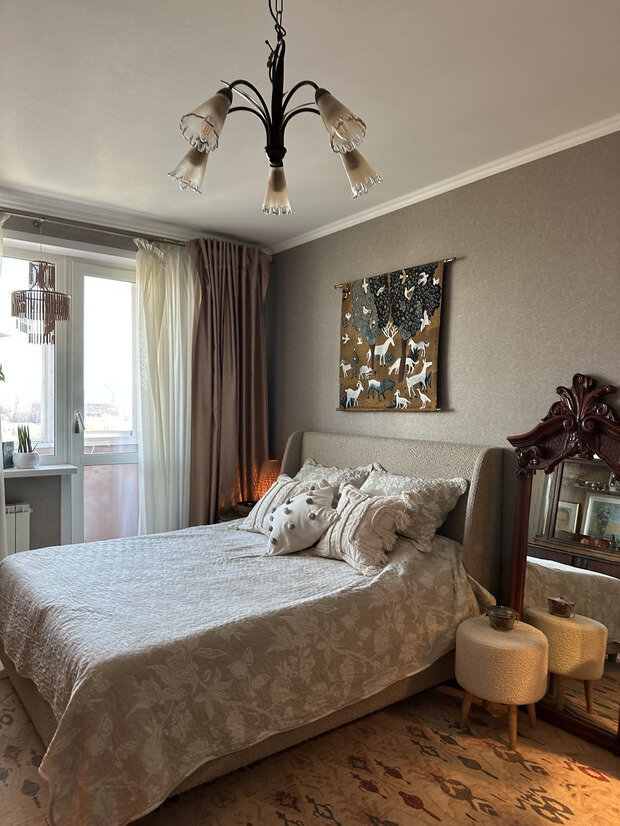 Фотография: Спальня в стиле Винтажный, Интерьер комнат, Интерьерный стиль, Дизайн интерьера, Переделка, как оформить интерьер двушки, интерьер двушки, как обустроить двушку для молодой семьи, дизайн двухкомнатной квартиры в панельном доме, до и после, панелька, переделка типовой квартиры, переделка панельки, интерьер панельки – фото на INMYROOM