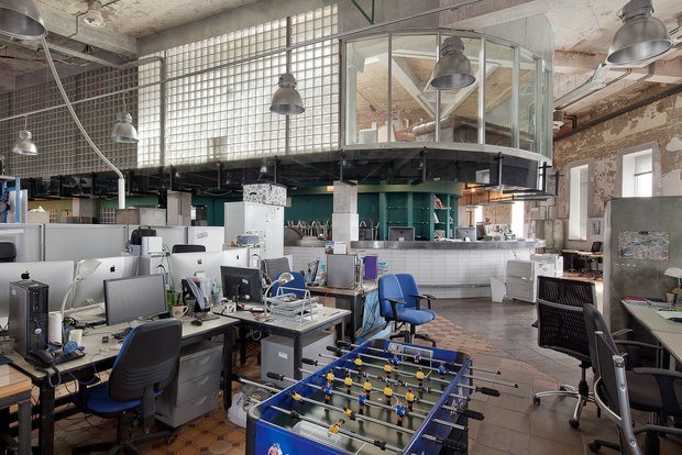 Фото из портфолио Офис медиагруппы "ЖИВИ" на Арме – фотографии дизайна интерьеров на INMYROOM